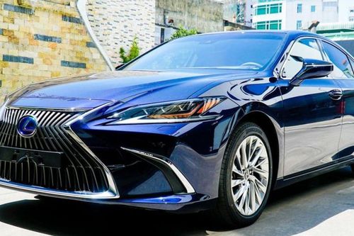 Toyota Việt Nam thu hồi hàng loạt xe do lỗi phần mềm hỗ trợ đỗ xe