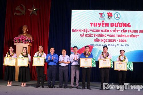 Đồng Tháp: Họp mặt kỷ niệm 76 năm Ngày truyền thống học sinh, sinh viên