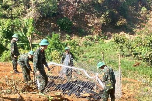 Thu gom, xử lý 400kg chất độc CS tồn lưu sau chiến tranh tại Lâm Đồng