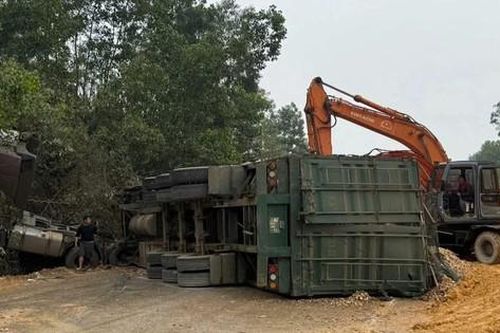 Thanh Hóa: Bổ sung biển báo ở đoạn đường xảy ra vụ TNGT khiến 4 người gặp nạn