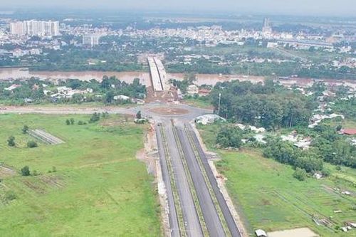 Đồng Nai nâng cấp hạ tầng, thông xe nhiều tuyến đường và khởi công loạt nhà ở xã hội