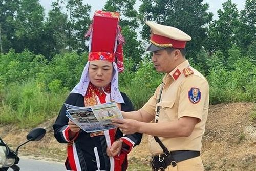 CSGT Đất Mỏ nỗ lực vì an toàn giao thông và hạnh phúc của nhân dân