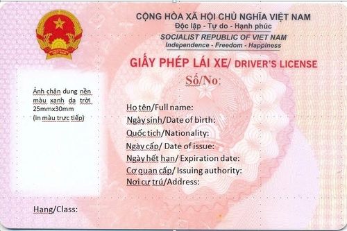 Từ năm 2026 lệ phí cấp đổi giấy phép lái xe máy, ô tô có thay đổi lớn
