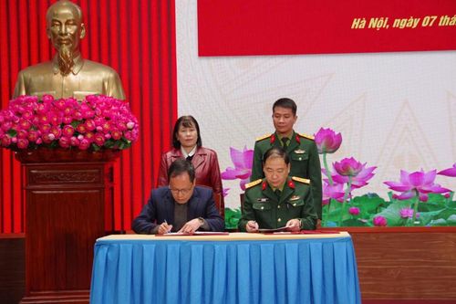 Ký kết Chương trình phối hợp tuyên truyền, đấu tranh, phản bác và xử lý thông tin xấu, độc trên không gian mạng