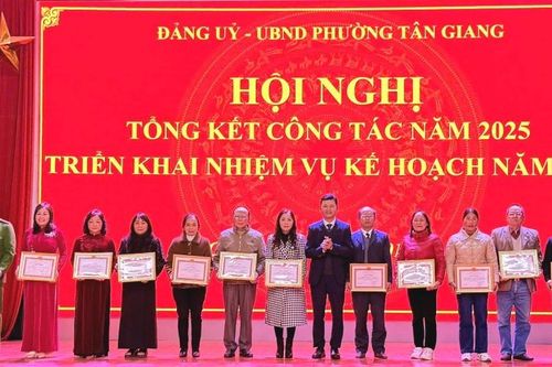 Đảng ủy - UBND phường Tân Giang triển khai nhiệm vụ năm 2026