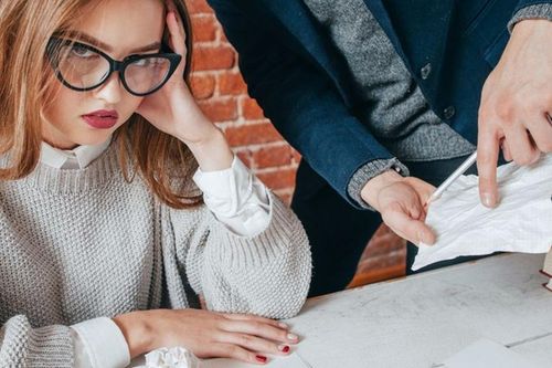 Thứ đáng sợ nhất không phải là thiếu tiền, chính 3 thứ này mới khiến bạn 'không ngóc đầu lên được'