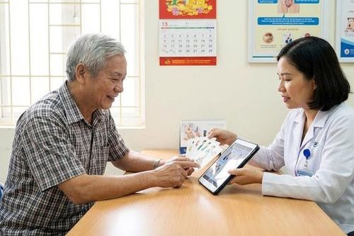 Vì sao nhiều người già quên nhanh nhưng không mắc Alzheimer?