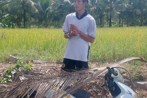 Bắt thanh niên trộm xe máy rồi giấu ở bờ ruộng