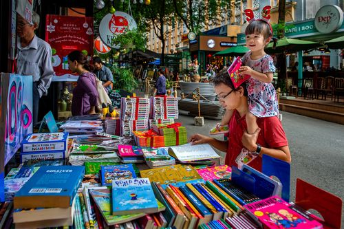 6,7 triệu bản sách, 3.000 sự kiện, 433 tỷ đồng từ con đường gần 150 m