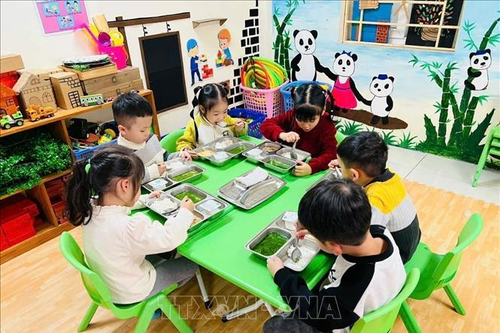 Hà Nội: Trường học lùi giờ đến lớp trong ngày giá rét