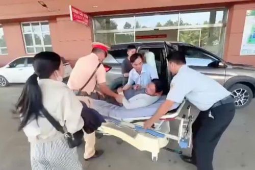 CSGT Đồng Nai kịp thời hỗ trợ đưa bệnh nhân bị đột quỵ đi cấp cứu