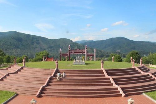 Cận cảnh 'Đàn tế trời đất' trên núi Ấn Sơn