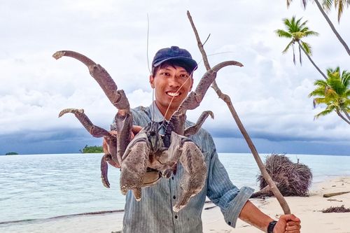 Khách Việt sống hoang dã trên đảo 'bí ẩn', mỗi ngày ăn tôm hùm, cá hiếm
