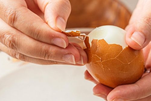Luộc trứng bao nhiêu phút là đúng và luộc thế nào cho dễ bóc vỏ?