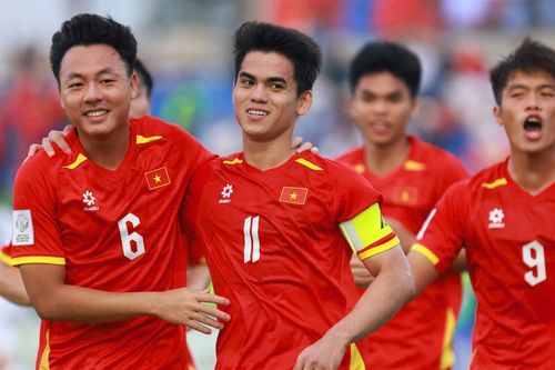 Video Khuất Văn Khang mở tỷ số cho U23 Việt Nam
