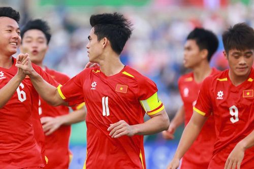 Video bóng đá U23 Việt Nam 2-1 U23 Kyrgyzstan: Chiến thắng kịch tính