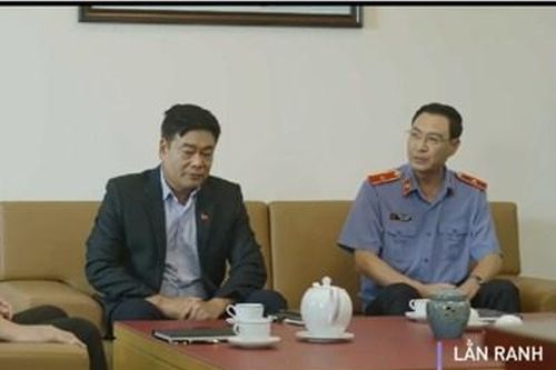 Lằn ranh - Tập 48: Chấn quyết định nói toàn bộ sự thật với vợ