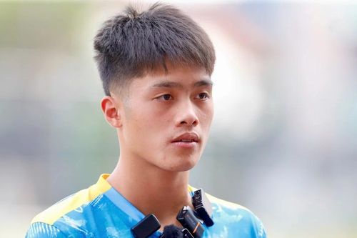 Trực tiếp U23 Việt Nam vs U23 Kyrgyzstan: 'Vua giải trẻ' Quốc Việt thay Đình Bắc