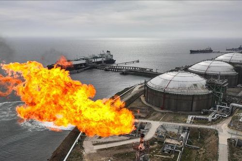 Vì sao Mỹ cần dầu Venezuela dù là cường quốc năng lượng?