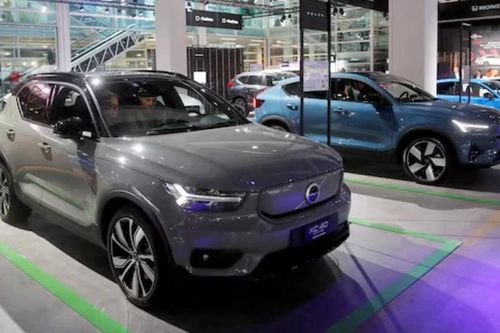Volvo triệu hồi hơn 400.000 xe do lỗi hệ thống camera chiếu hậu