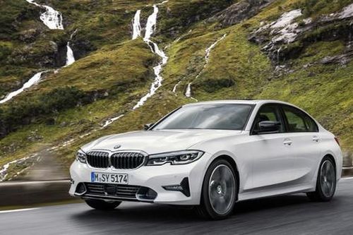 Triệu hồi hơn 900 xe BMW tại Việt Nam