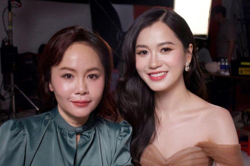 Diễn viên Kim Huyền nhận xét về Lâm Vỹ Dạ đầy ngỡ ngàng