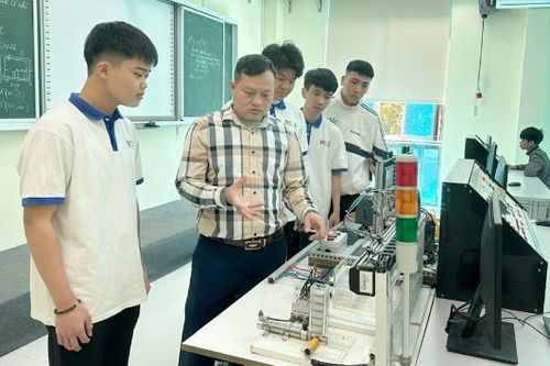 Tạo động lực cho sinh viên nghiên cứu khoa học