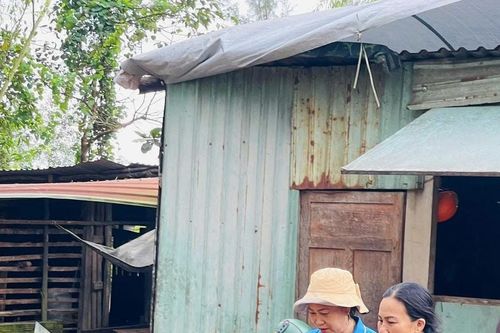 'Cầu nối' thầm lặng đưa vốn chính sách đến người dân