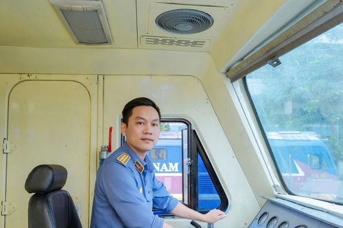 Giữ khoảnh khắc từ những chuyến tàu