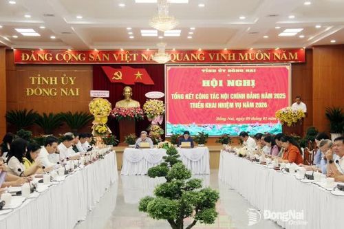 Ổn định an ninh, chính trị ngay tại địa bàn cơ sở để góp phần phát triển kinh tế, xã hội