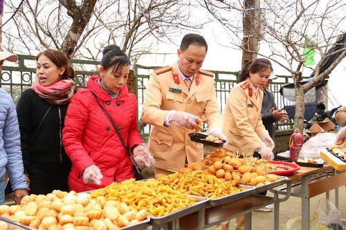 Chương trình thiện nguyện 'Đông ấm vùng cao'