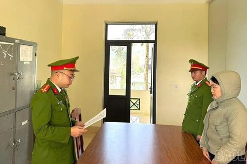 Khởi tố 1 bị can, xử phạt hành chính 9 đối tượng về hành vi đánh bạc