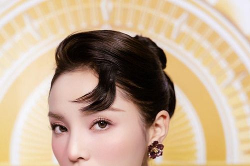 Hoa hậu Kỳ Duyên gặp sự cố dị ứng keo dán mi khiến một bên mắt bị sưng to