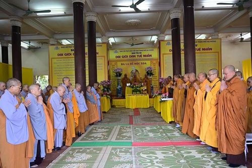 Hải Phòng: 37 giới tử được thọ giới tại Đại giới đàn Tuệ Nhẫn
