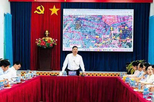 Cao tốc TP.HCM - Thủ Dầu Một - Chơn Thành gặp vướng, lãnh đạo TP.HCM chốt hạn xử lý