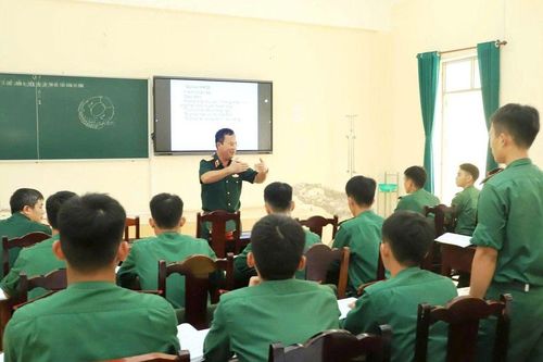 Chuyển đổi số - yêu cầu tất yếu trong nâng cao chất lượng giáo dục, đào tạo ở Trường Sĩ quan Lục quân 1 hiện nay