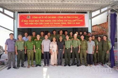 Thêm 5 căn nhà tình nghĩa được bàn giao cho hội viên Hội Cựu CAND