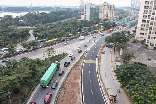 Toàn cảnh nút giao thi công thần tốc, nối đường Ngọc Hồi với cao tốc Pháp Vân
