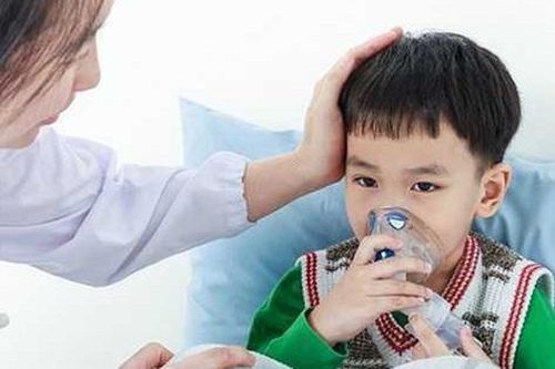Mùa lạnh trẻ dễ mắc viêm tiểu phế quản bội nhiễm