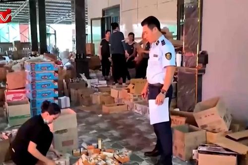 Xử lý hơn 123.000 vụ buôn lậu, gian lận thương mại trong năm 2025