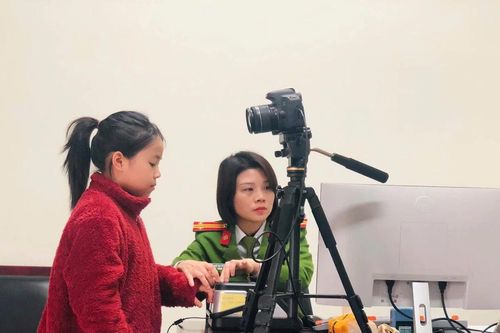 Gần 2.000 học sinh được cấp căn cước ngay tại trường học