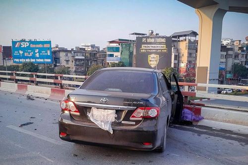 Nữ tài xế ô tô gây tai nạn liên hoàn ở Hà Nội khiến 1 người tử vong tại chỗ