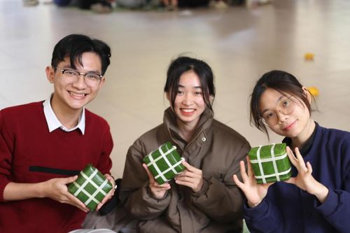 Mang Tết ấm áp, yêu thương đến cho người bệnh