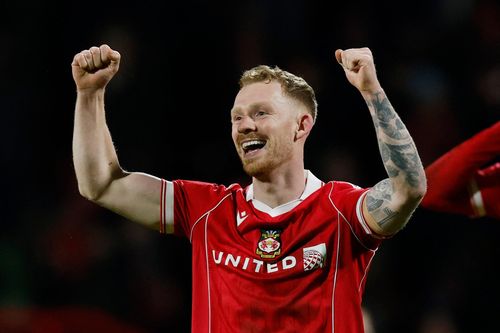 Đội của diễn viên Hollywood tạo địa chấn ở FA Cup