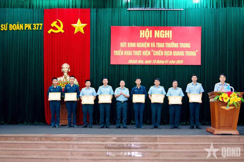 'Chiến dịch Quang Trung': Sư đoàn 377 khen thưởng cá nhân hoàn thành xuất sắc nhiệm vụ