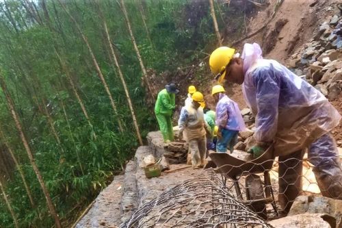 Thông tuyến độc đạo, giữ mạch giao thông miền núi