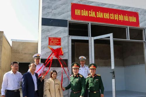 Bàn giao 64 căn nhà trong 'Chiến dịch Quang Trung' tại Khánh Hòa