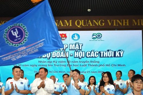 Bí thư Thành ủy Hải Phòng Lê Tiến Châu dự họp mặt cựu cán bộ Đoàn - Hội Trường Đại học Luật TPHCM