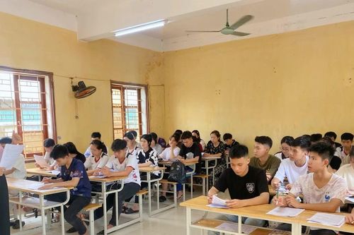 Giải pháp xây dựng môi trường giáo dục truyền cảm hứng