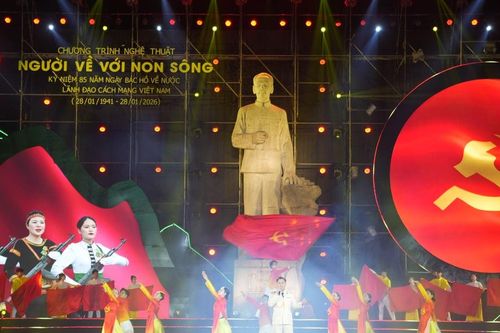 Chương trình nghệ thuật 'Người về với non sông' kỷ niệm 85 năm Ngày Bác Hồ về nước